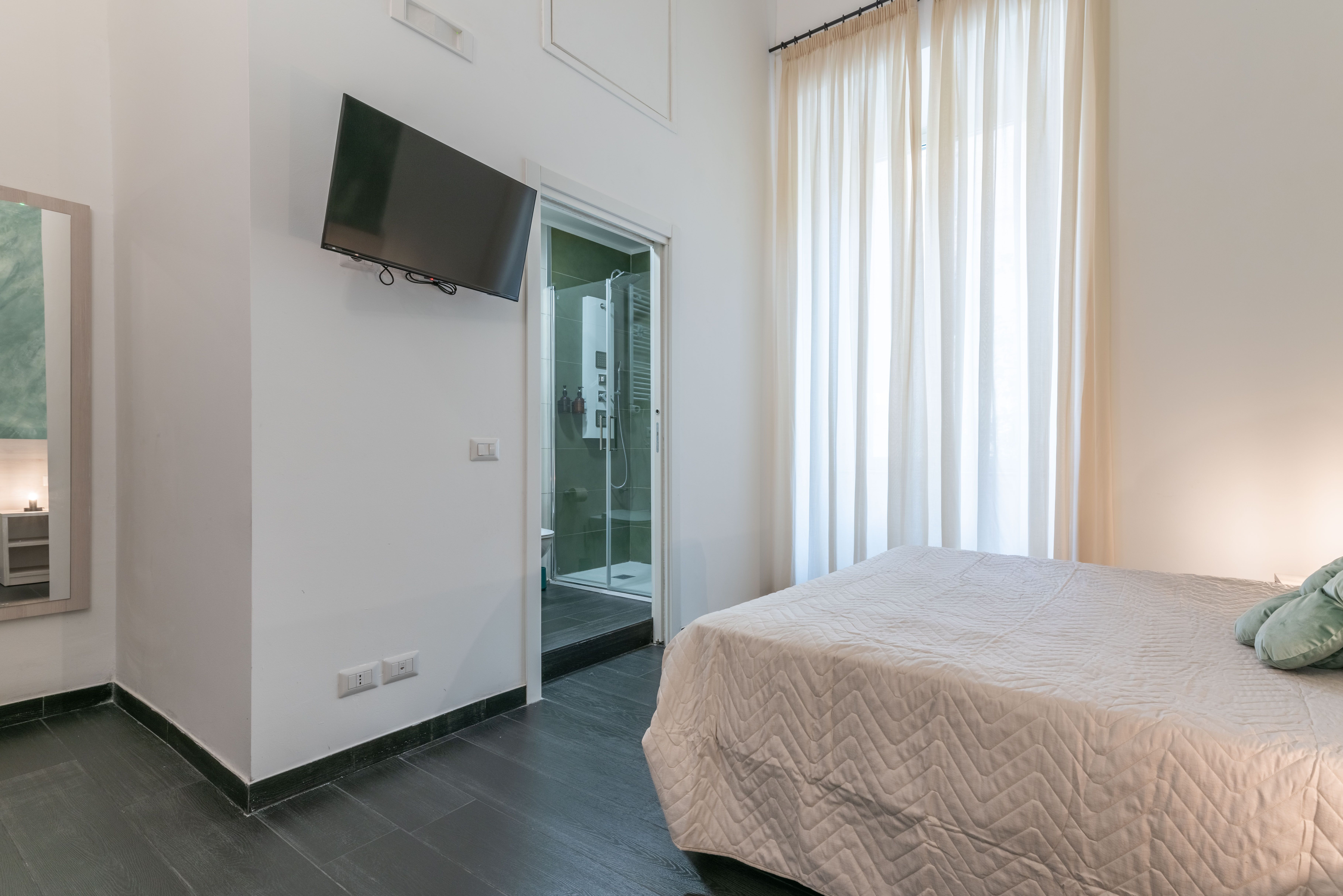 Velvet Rooms Smeraldo